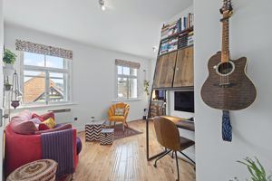 Photo 1- click for photo gallery